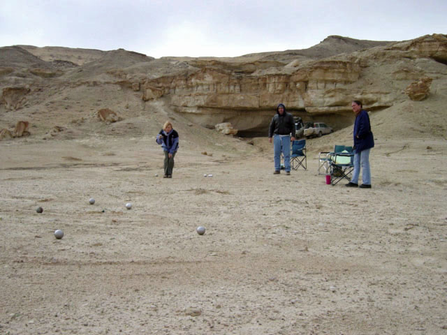 Photos/arabie_1999/bonespetanque.JPG